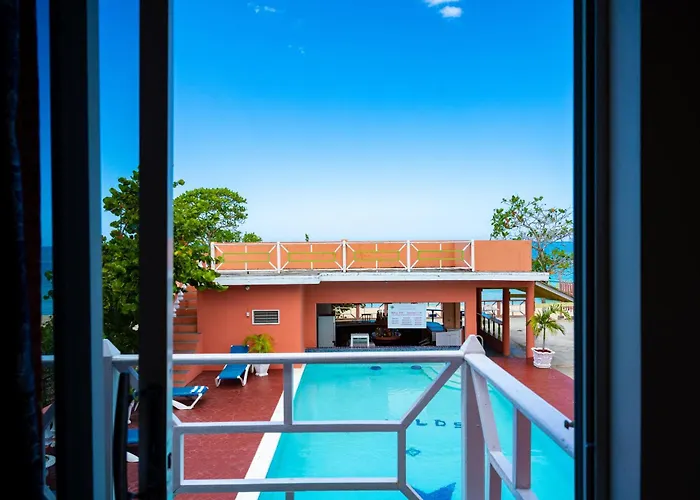 Shields Negril Villas