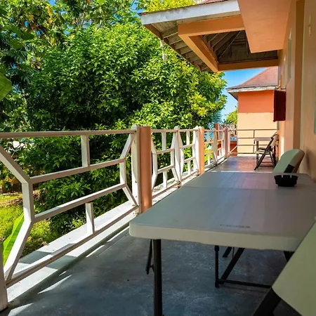 Shields Negril Villas Room photo