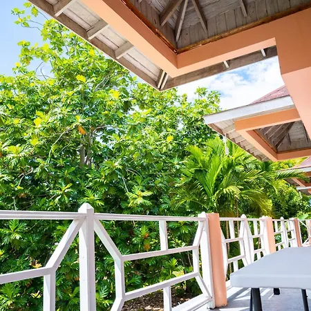 Shields Negril Villas Room photo