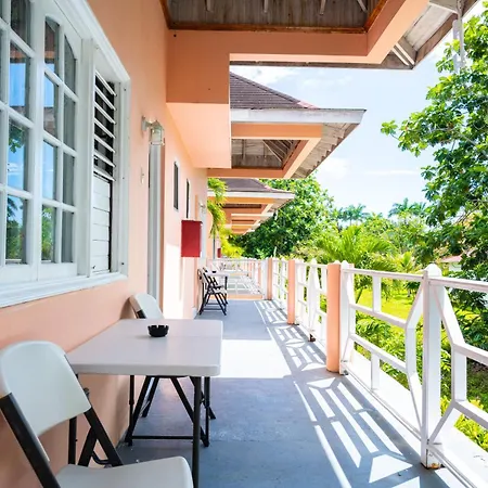 Shields Negril Villas Room photo