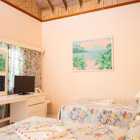 Shields Negril Villas Room photo
