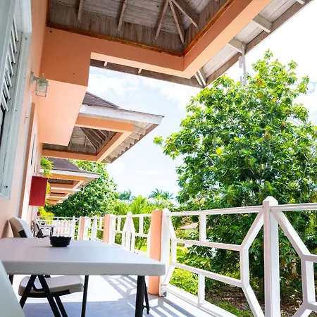 Shields Negril Villas Room photo